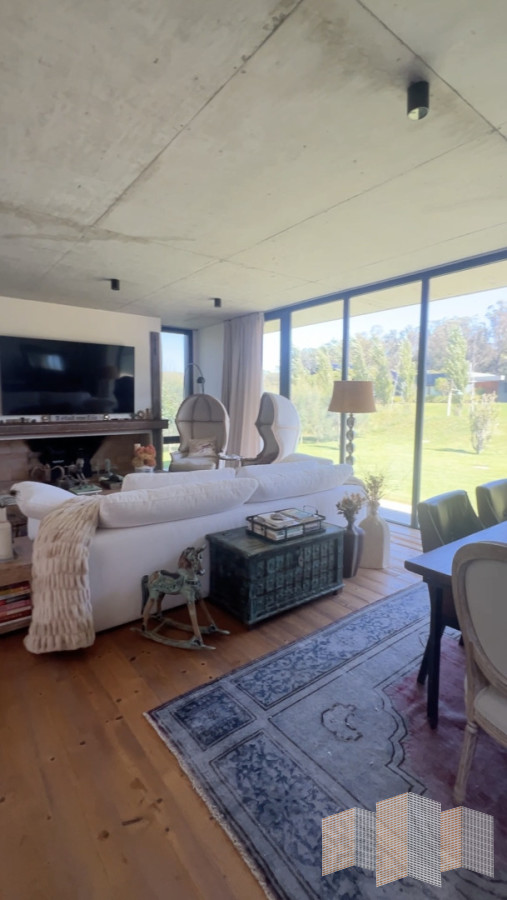 Casa ID.3420 - ELEGANCIA Y NATURALEZ A POCOS MINUTOS DEL MAR