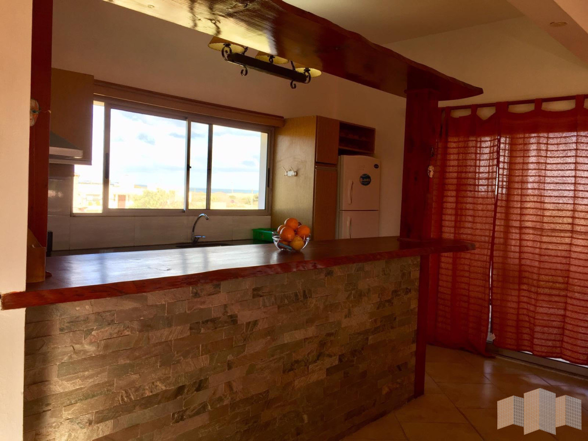 Casa ID.2728 - A METROS DE LA PLAYA