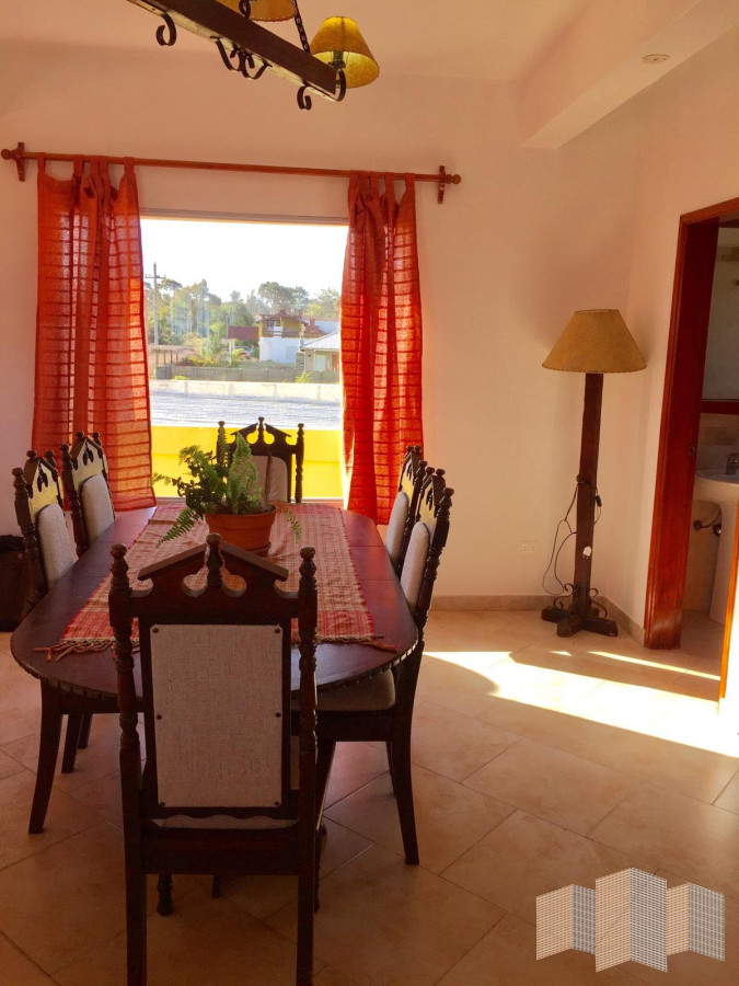Casa ID.2728 - A METROS DE LA PLAYA