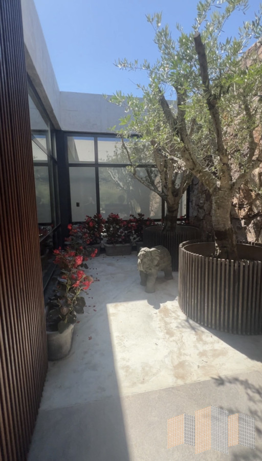 Casa ID.3420 - ELEGANCIA Y NATURALEZ A POCOS MINUTOS DEL MAR
