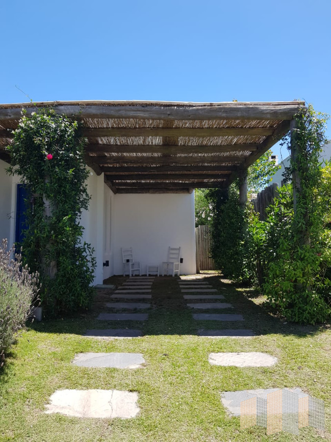 Casa ID.3271 - HERMOSA CASA EN ALTOS DE MONTOYA 