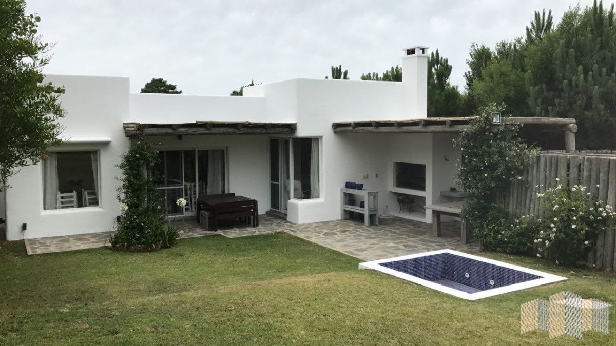 Casa ID.3271 - HERMOSA CASA EN ALTOS DE MONTOYA 