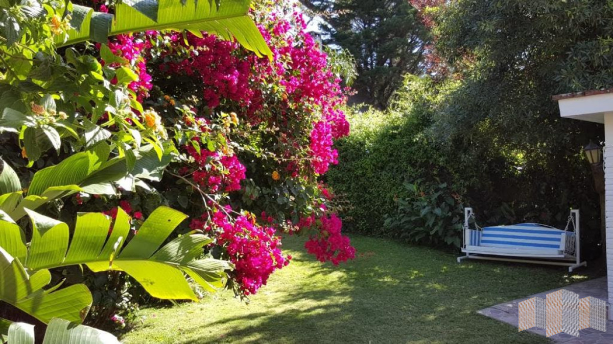 Casa ID.3418 - EN EL HERMOSO ENTORNO DE PLAYA MANSA