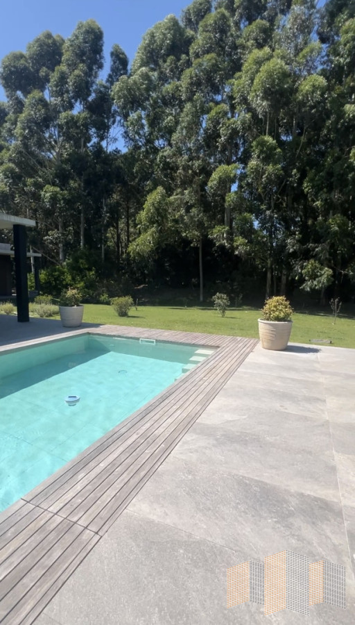 Casa ID.3420 - ELEGANCIA Y NATURALEZ A POCOS MINUTOS DEL MAR