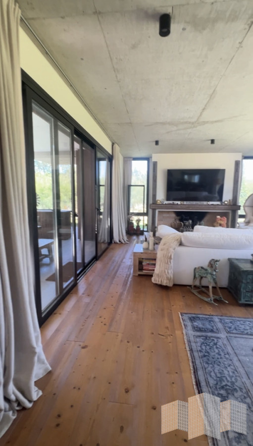 Casa ID.3420 - ELEGANCIA Y NATURALEZ A POCOS MINUTOS DEL MAR