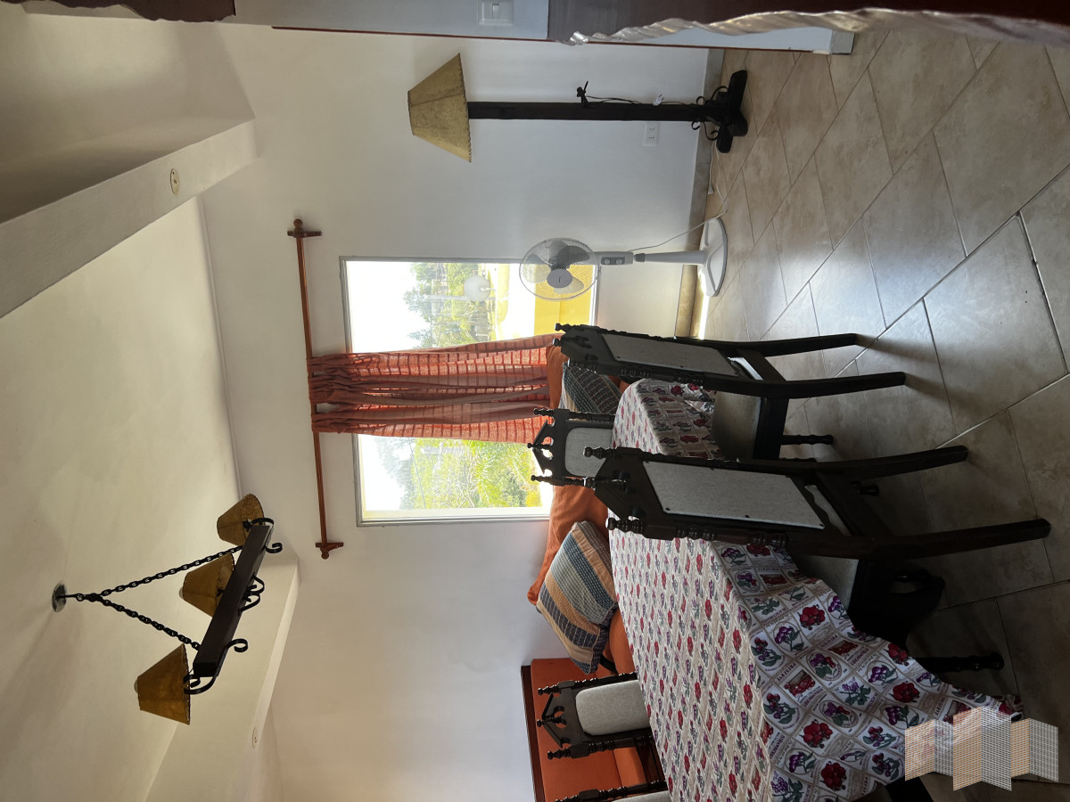 Casa ID.2728 - A METROS DE LA PLAYA