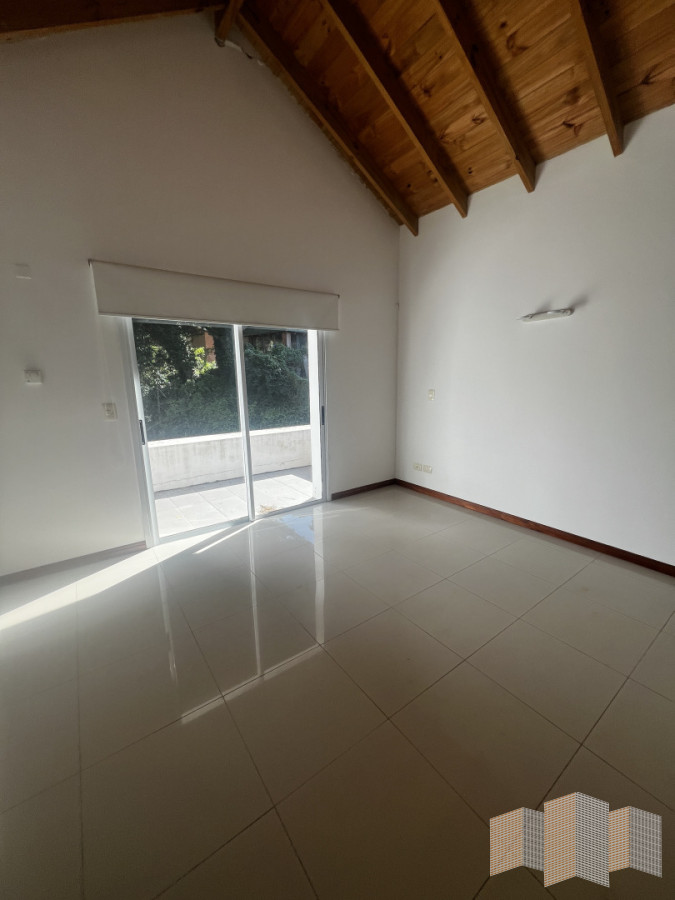 Casa ID.2816 - HERMOSA CASA EN ALQUILER POR TODO EL AÑO 