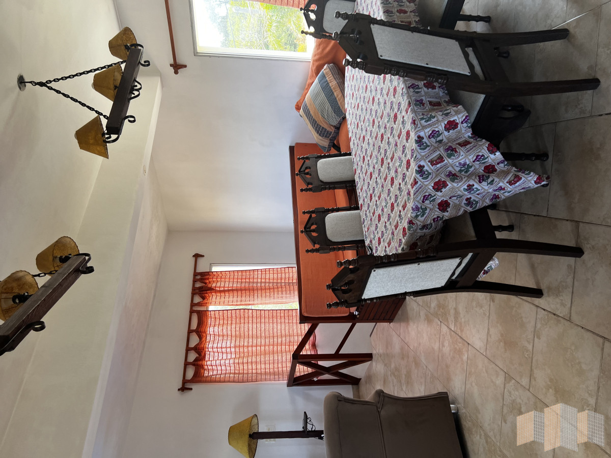 Casa ID.2728 - A METROS DE LA PLAYA