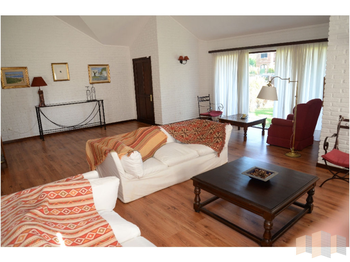 Casa ID.2794 - HERMOSA CASA