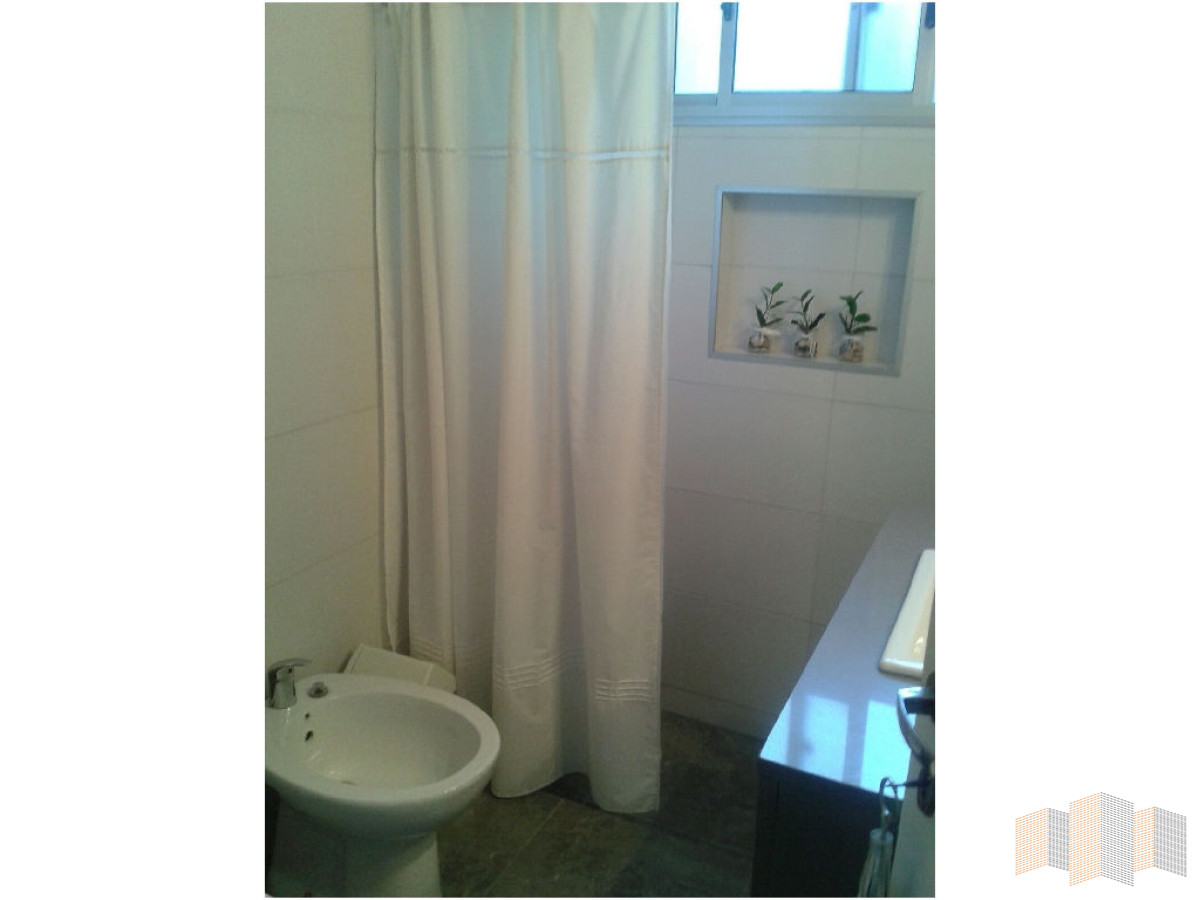 Casa ID.2810 - A METROS DE LA PLAYA 