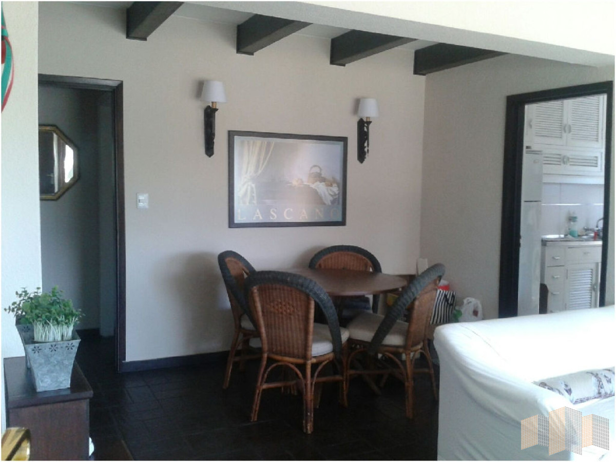 Casa ID.2810 - A METROS DE LA PLAYA 