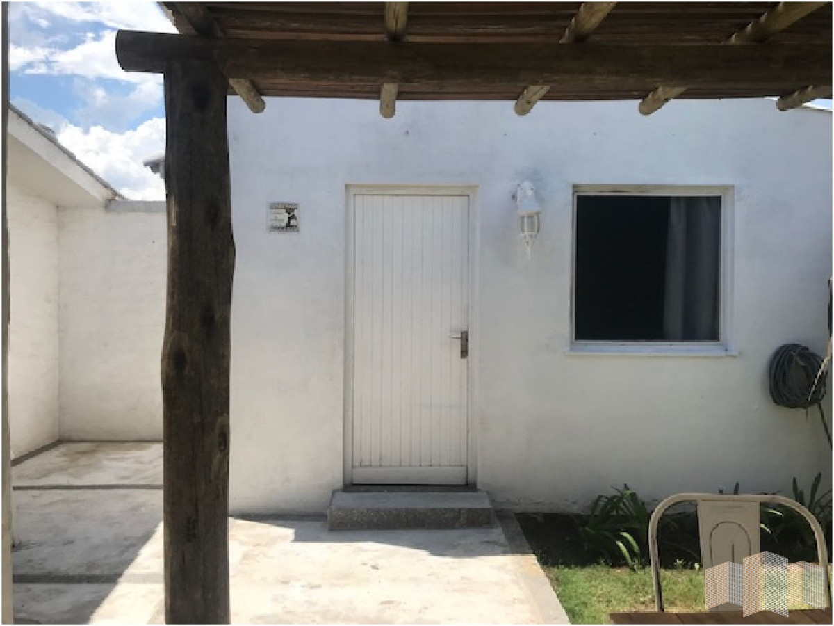 Casa ID.2814 - A METROS DE LA PLAYA 