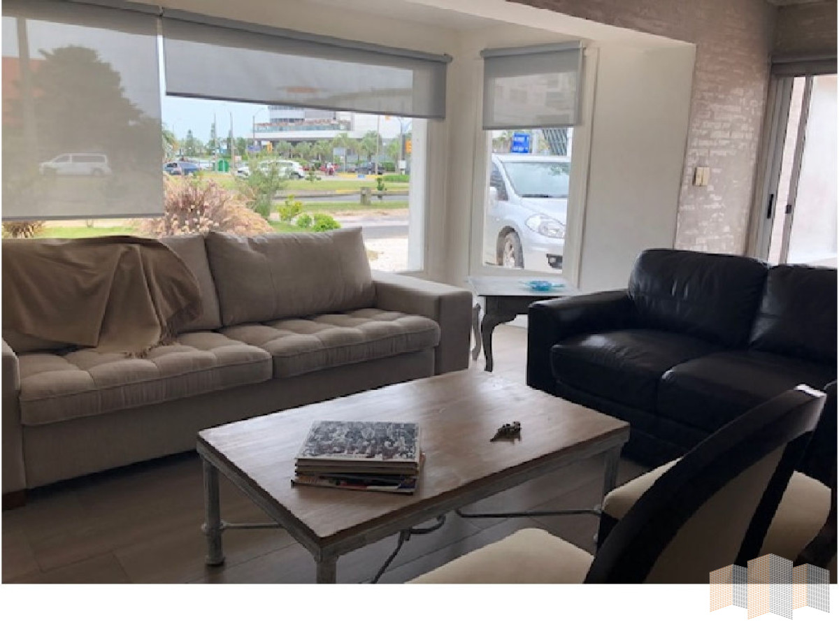 Casa ID.2814 - A METROS DE LA PLAYA 