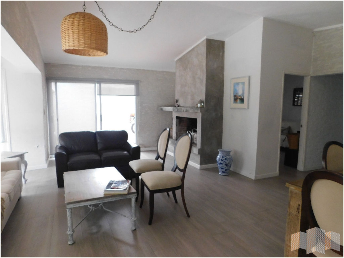 Casa ID.2814 - A METROS DE LA PLAYA 