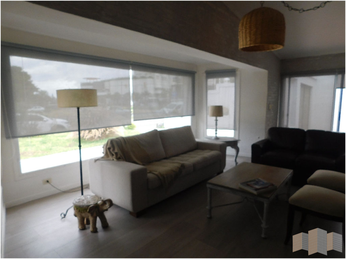 Casa ID.2814 - A METROS DE LA PLAYA 