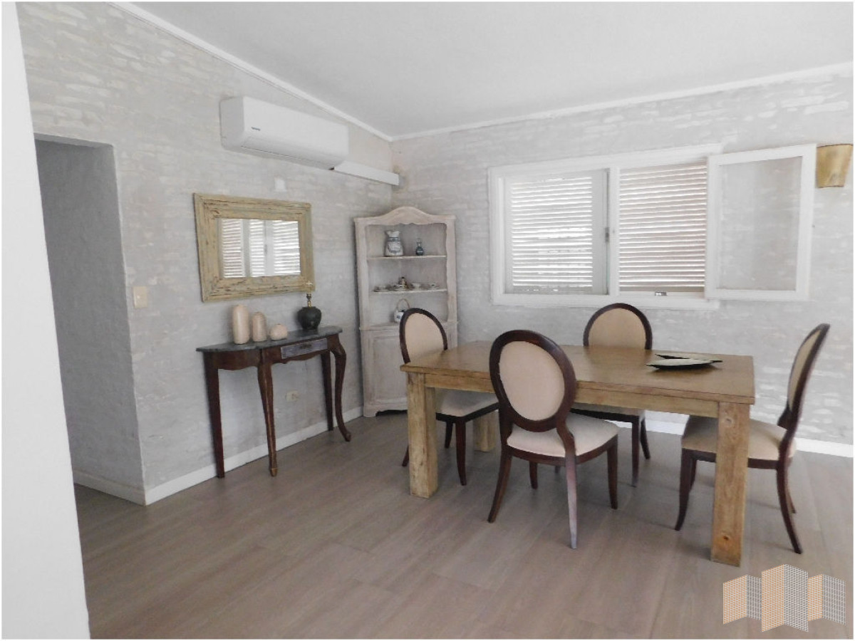 Casa ID.2814 - A METROS DE LA PLAYA 