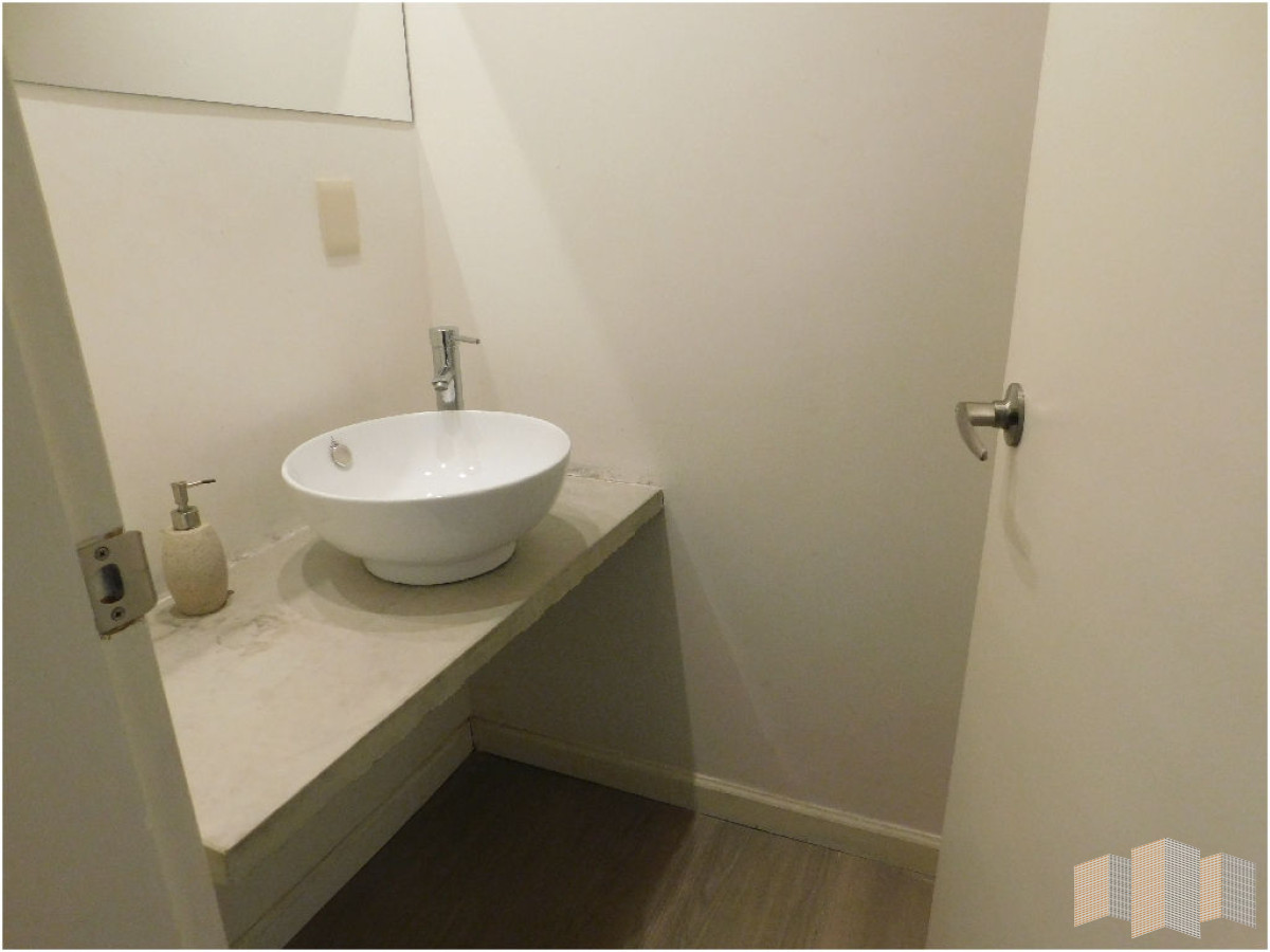 Casa ID.2814 - A METROS DE LA PLAYA 