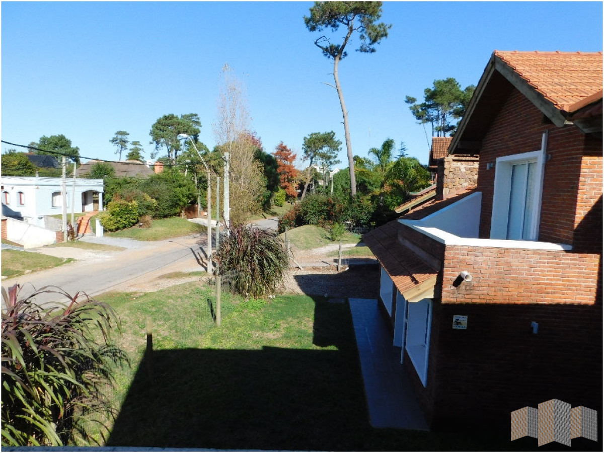 Casa ID.2816 - HERMOSA CASA EN ALQUILER POR TODO EL AÑO 