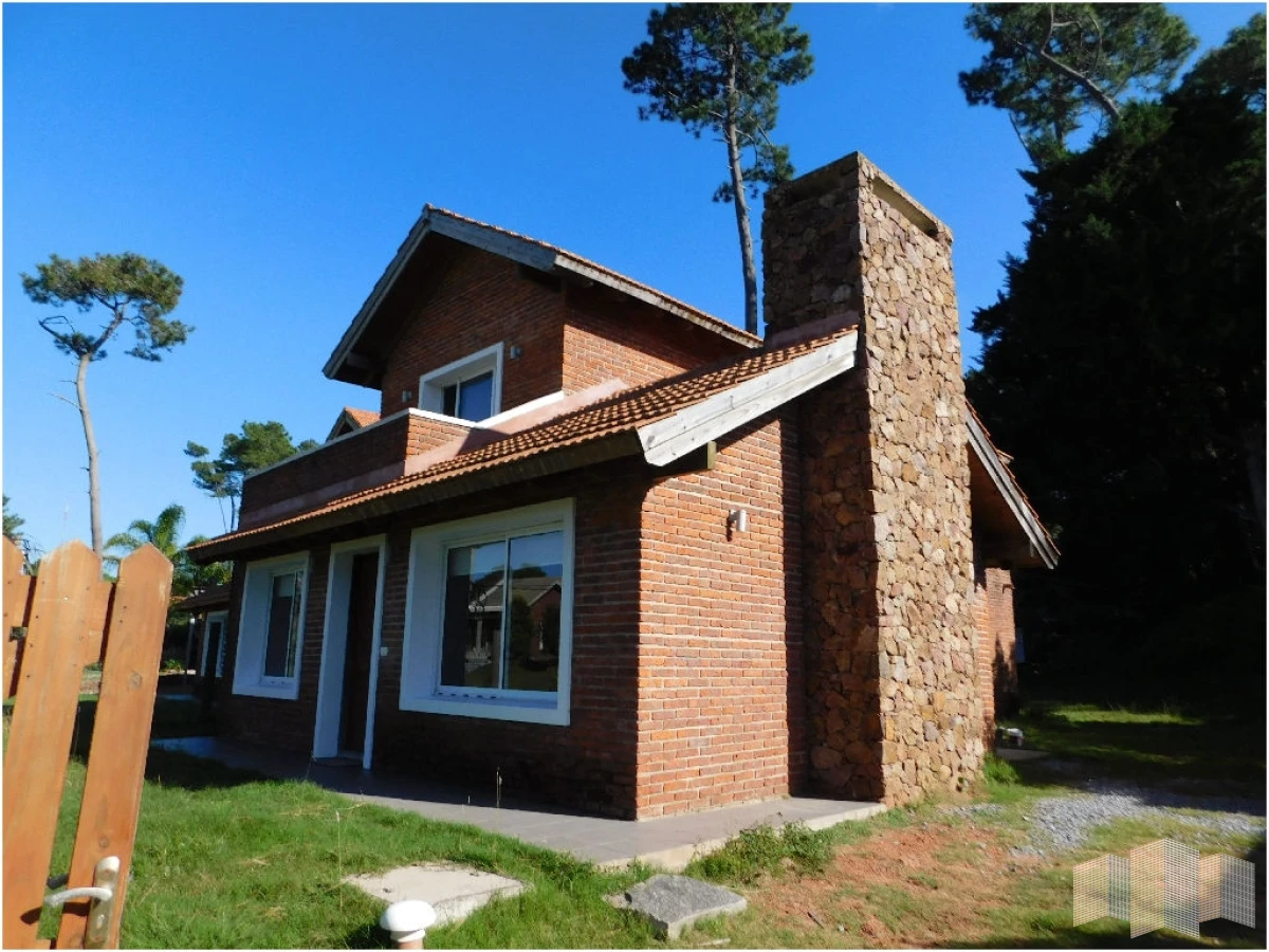 Casa ID.2816 - HERMOSA CASA EN ALQUILER POR TODO EL AÑO 