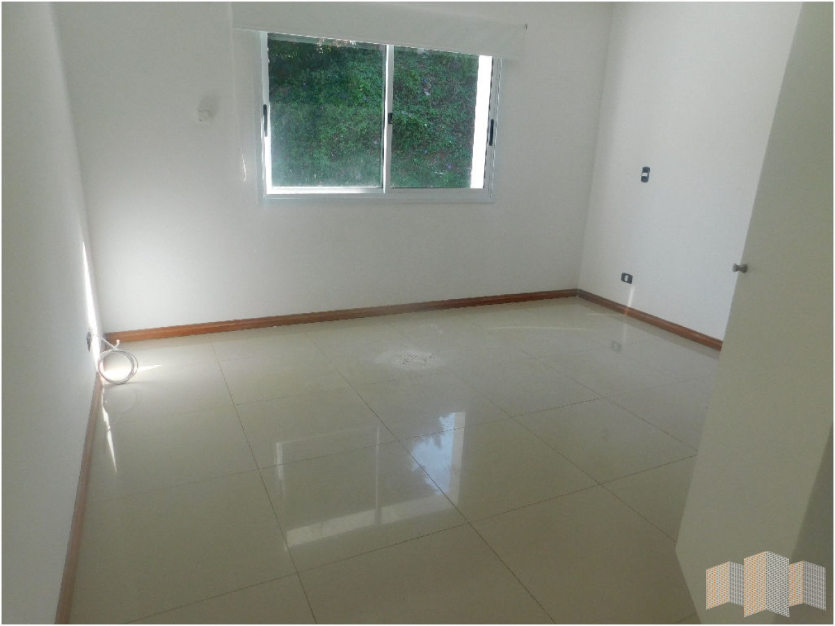 Casa ID.2816 - HERMOSA CASA EN ALQUILER POR TODO EL AÑO 