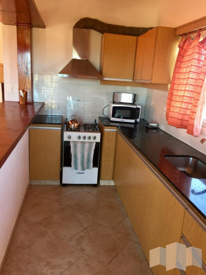 Casa ID.2728 - A METROS DE LA PLAYA
