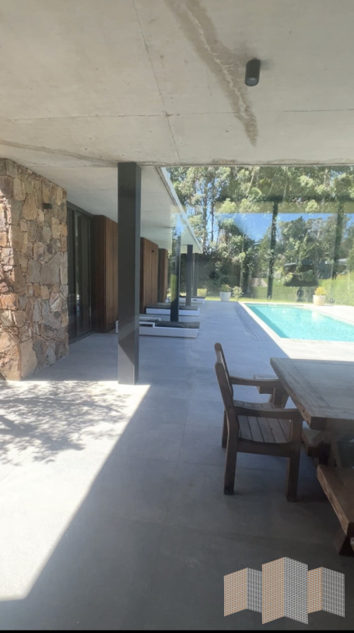 Casa ID.3420 - ELEGANCIA Y NATURALEZ A POCOS MINUTOS DEL MAR