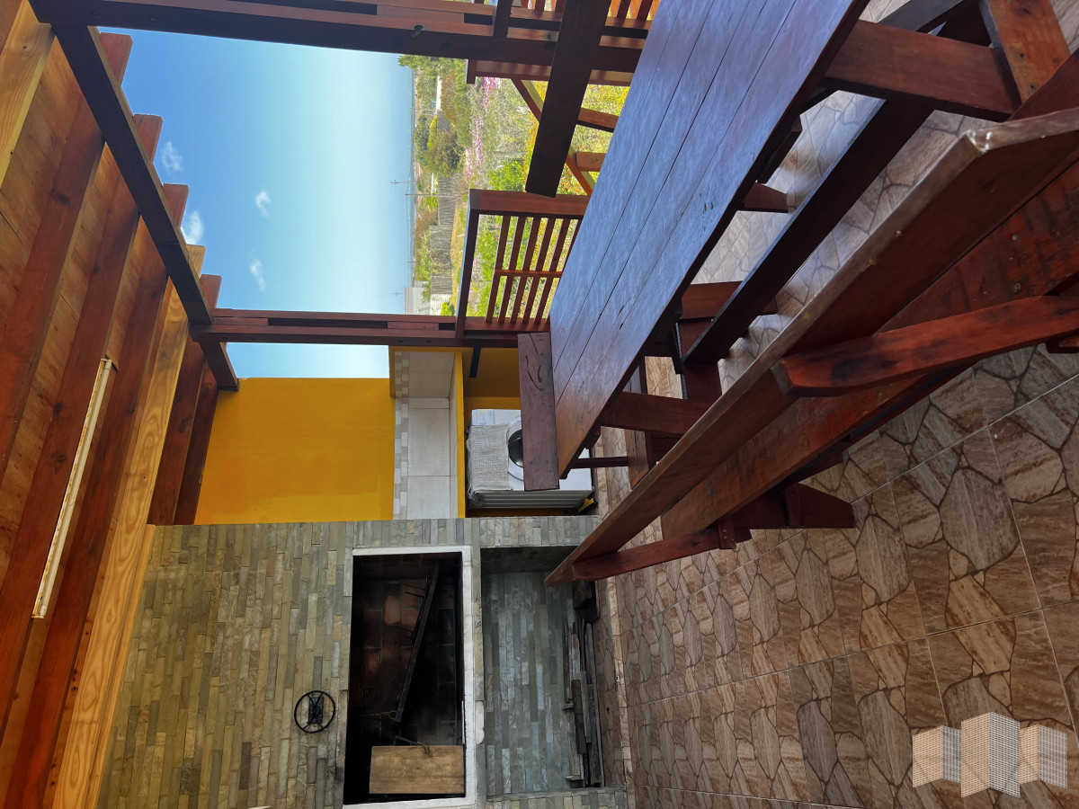 Casa ID.2728 - A METROS DE LA PLAYA