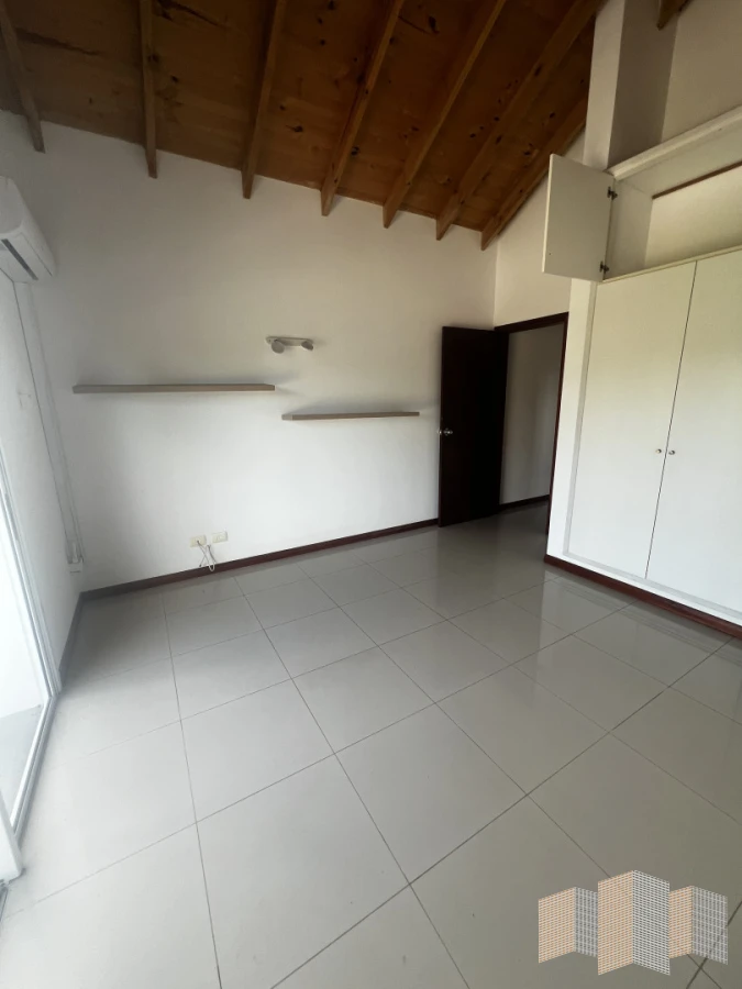 Casa ID.2816 - HERMOSA CASA EN ALQUILER POR TODO EL AÑO 