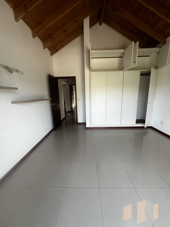 Casa ID.2816 - HERMOSA CASA EN ALQUILER POR TODO EL AÑO 