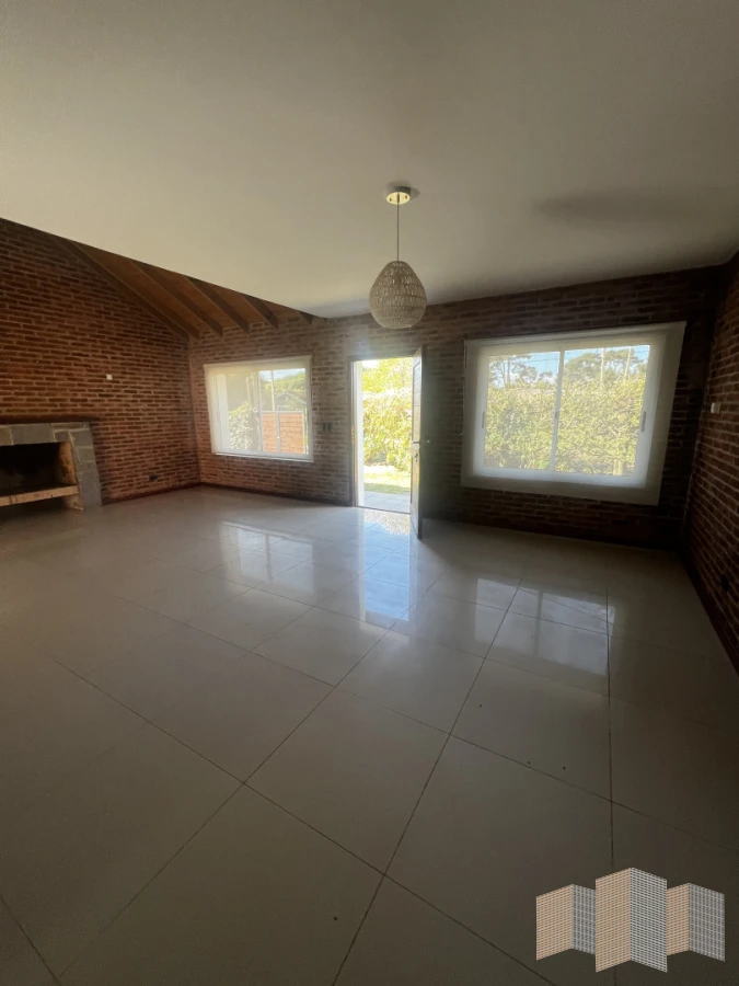 Casa ID.2816 - HERMOSA CASA EN ALQUILER POR TODO EL AÑO 