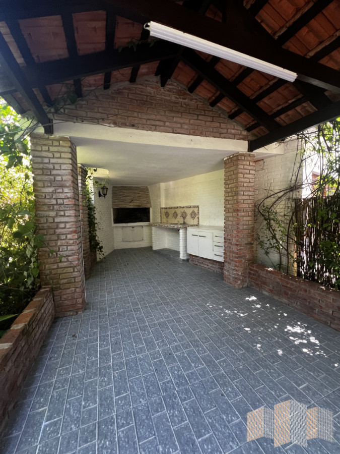 Casa ID.3418 - EN EL HERMOSO ENTORNO DE PLAYA MANSA