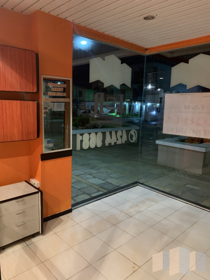 Local Comercial ID.3098 - EXCELENTEMENTE UBICADO 