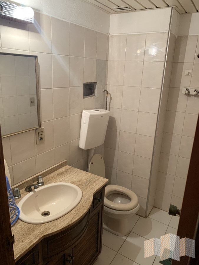 Local Comercial ID.3098 - EXCELENTEMENTE UBICADO 