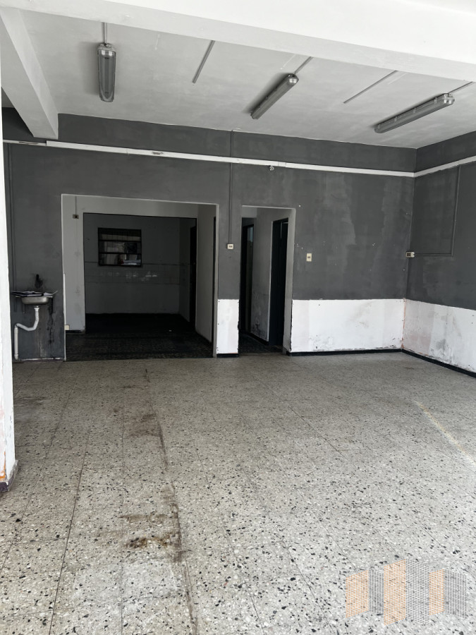 Local Comercial ID.3126 - Imperdible oportunidad 