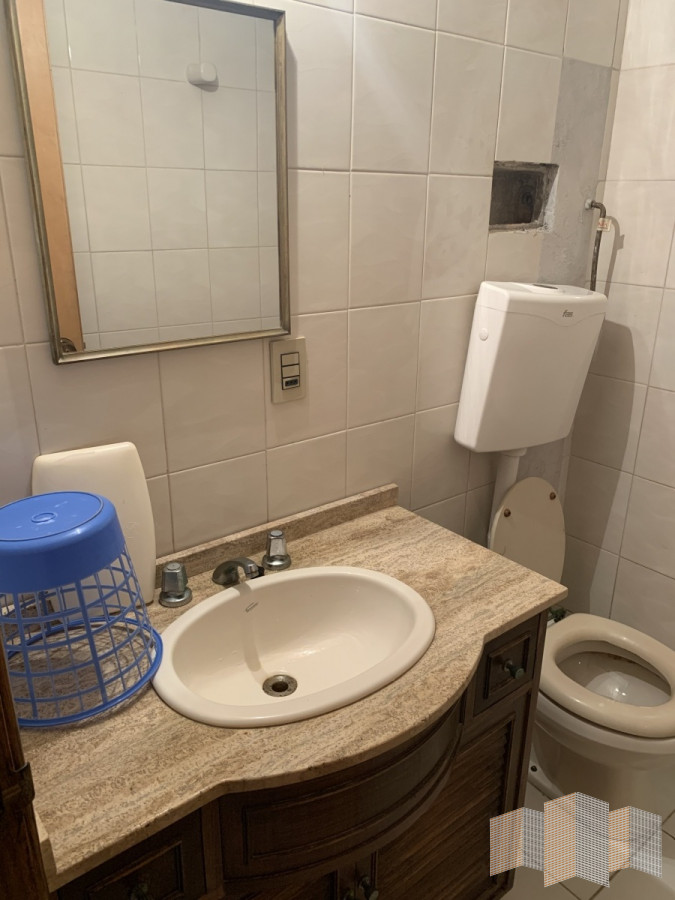 Local Comercial ID.3098 - EXCELENTEMENTE UBICADO 