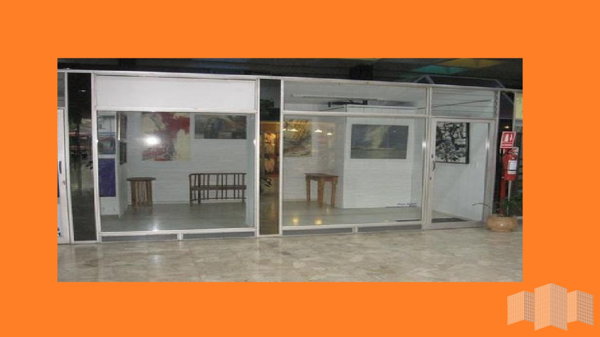 Local Comercial ID.3187 - Local en Punta del Este, Península