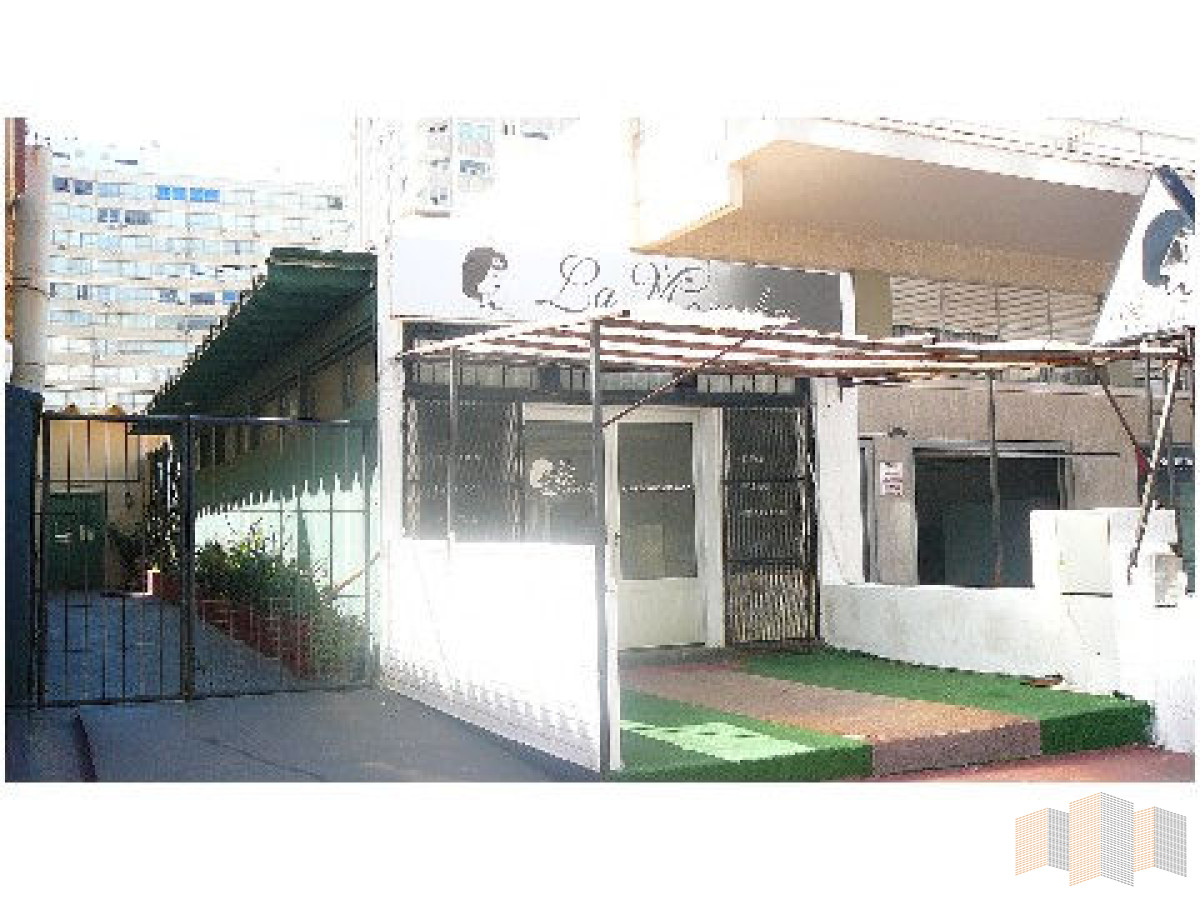 Local Comercial ID.3176 - Local en Punta del Este, Península