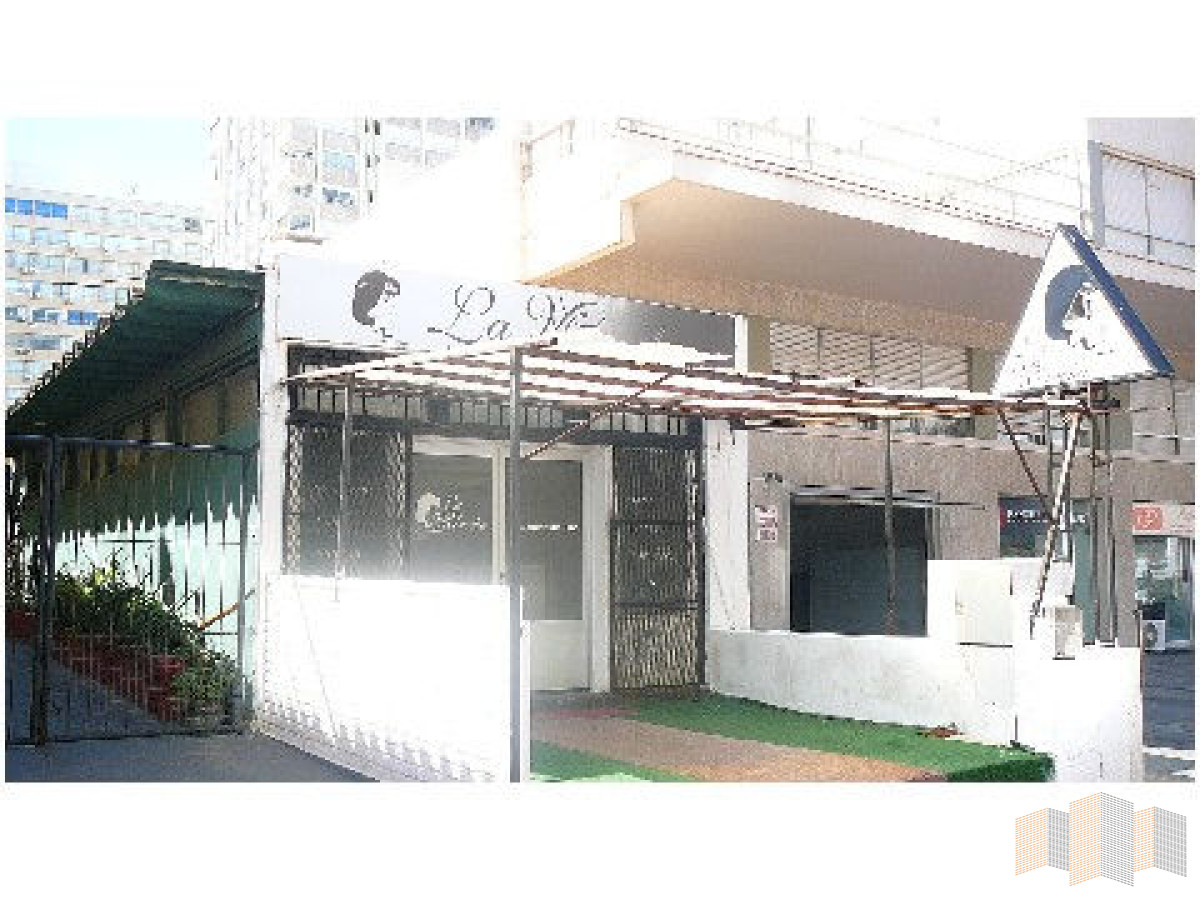 Local Comercial ID.3176 - Local en Punta del Este, Península