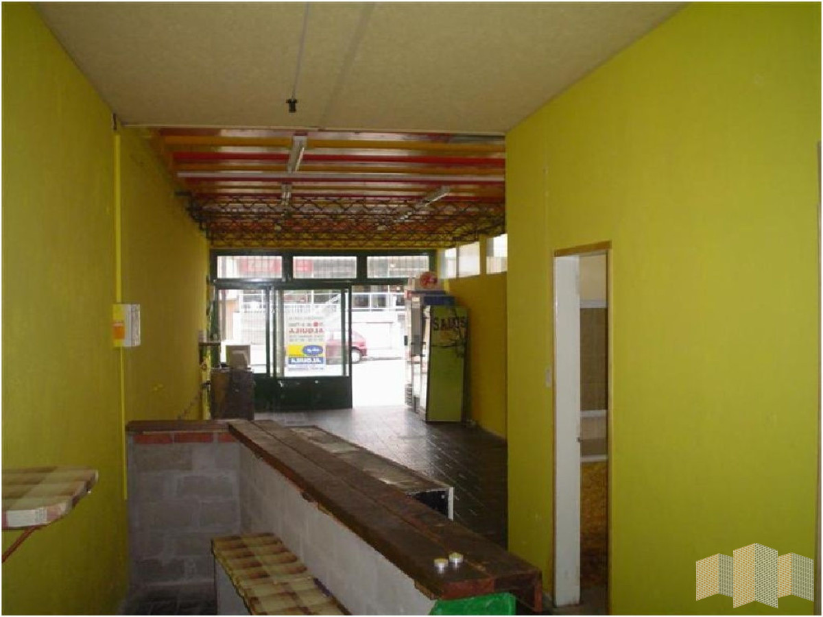 Local Comercial ID.3176 - Local en Punta del Este, Península