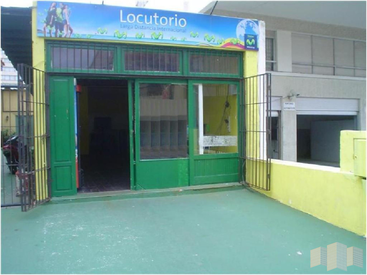 Local Comercial ID.3176 - Local en Punta del Este, Península