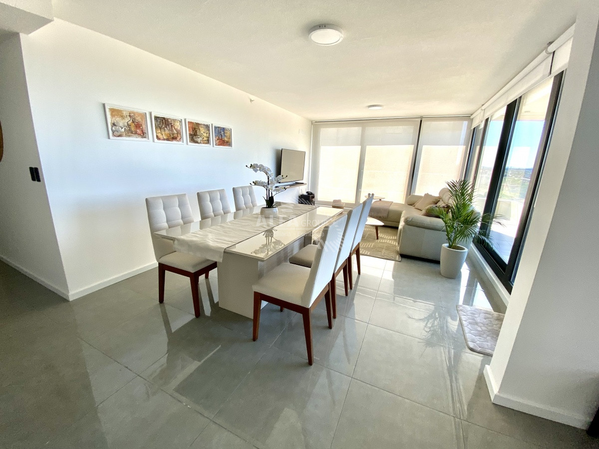 Apartamento ID.4495 - Apartamento en venta y alquiler en Punta del Este!