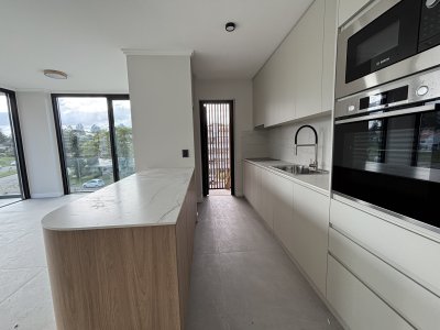 Apartamento a estrenar en playa mansa, Punta del Este