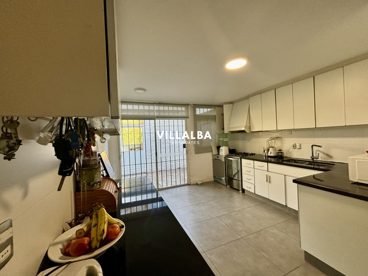 Apartamento ID.3205 - EXCEPCIONAL CASA EN VENTA DE 4 DORMITORIOS