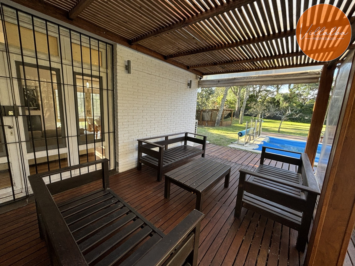 Apartamento ID.3205 - EXCEPCIONAL CASA EN VENTA DE 4 DORMITORIOS
