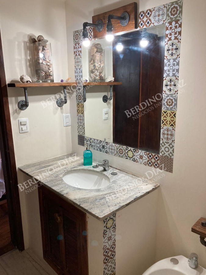 Casa ID.1733 -  Casa quincho en venta en Pinares 