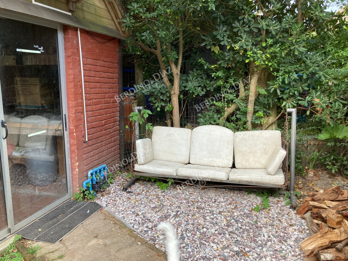 Casa ID.1733 -  Casa quincho en venta en Pinares 