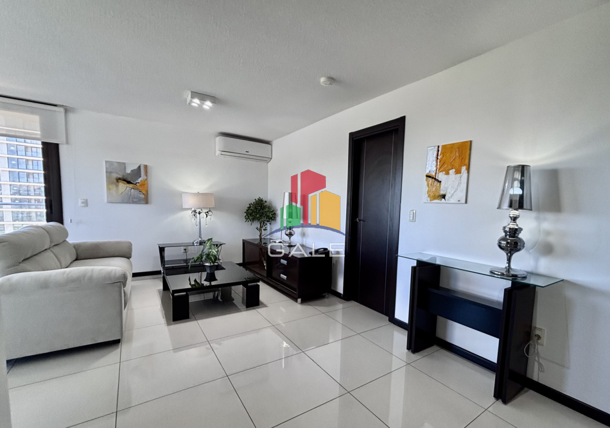 Apartamento ID.4837 - Divino apartamento en venta de 3 dormitorios
