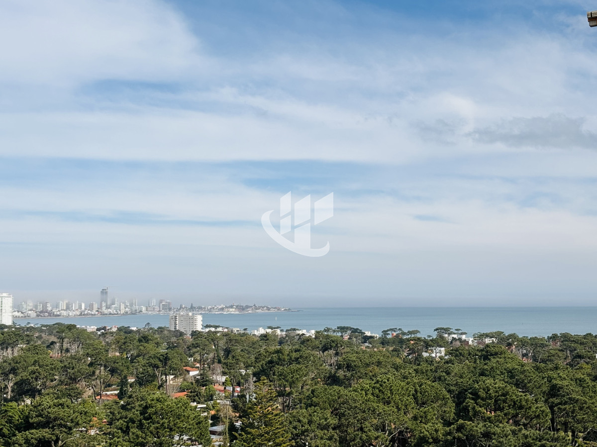 Apartamento ID.2157 - PUNTA DEL ESTE oportunidad en venta apartamento 2 dormitorios roosevelt con vista al mar