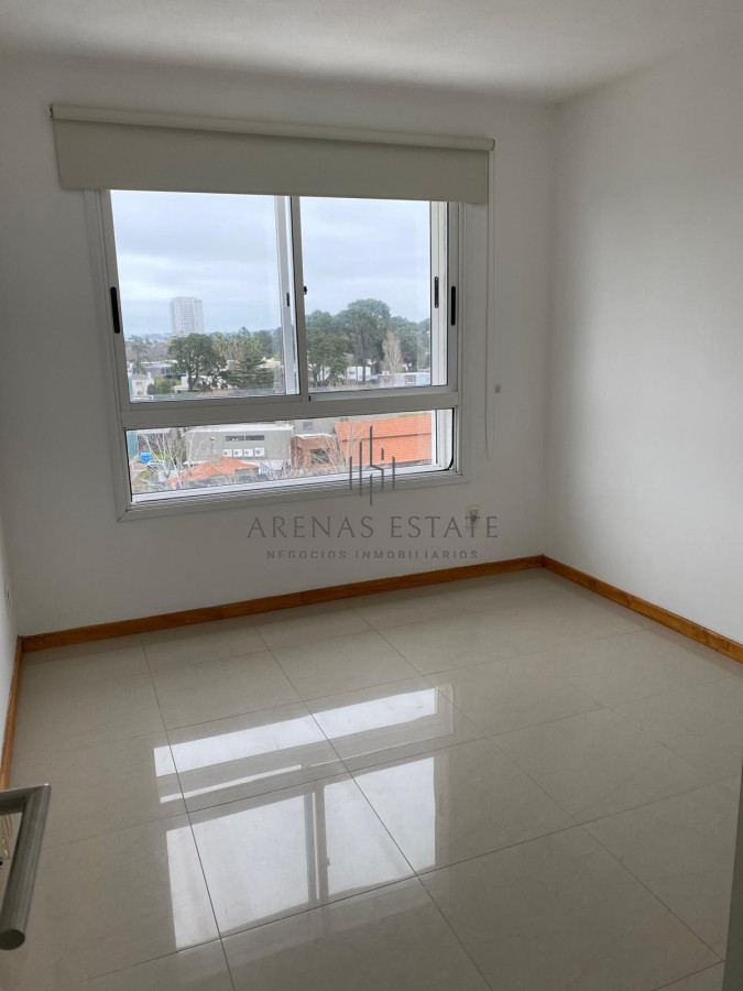 Apartamento ID.3242 - Excepcional apartamento de 2 dormitorios en venta