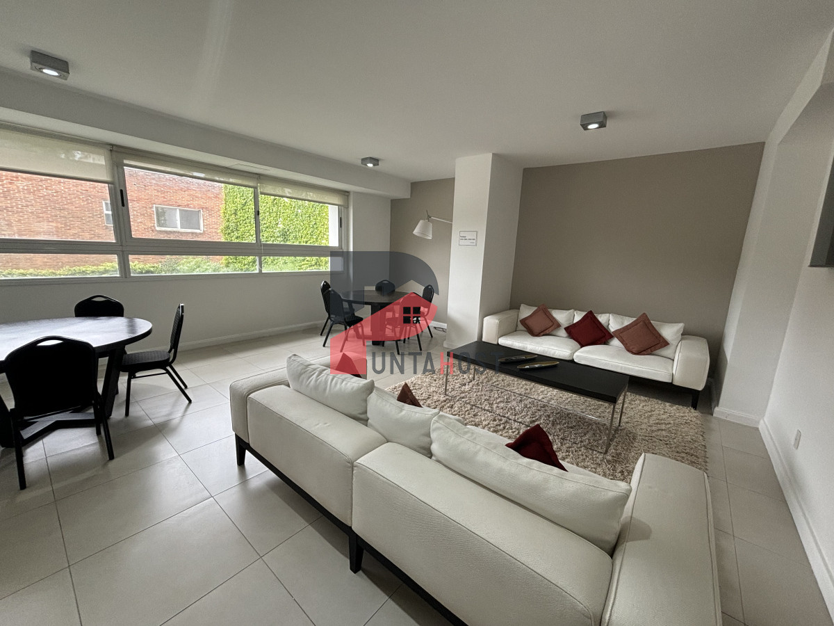 Apartamento ID.195 - Excepcional apartamento de 2 dormitorios en venta